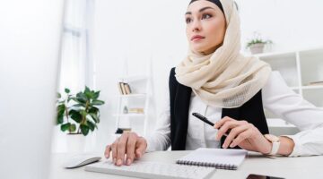 59482635 18348339 استقبال محجبة